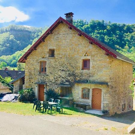 Gite Des Reculees Ladoye-sur-Seille Exterior photo