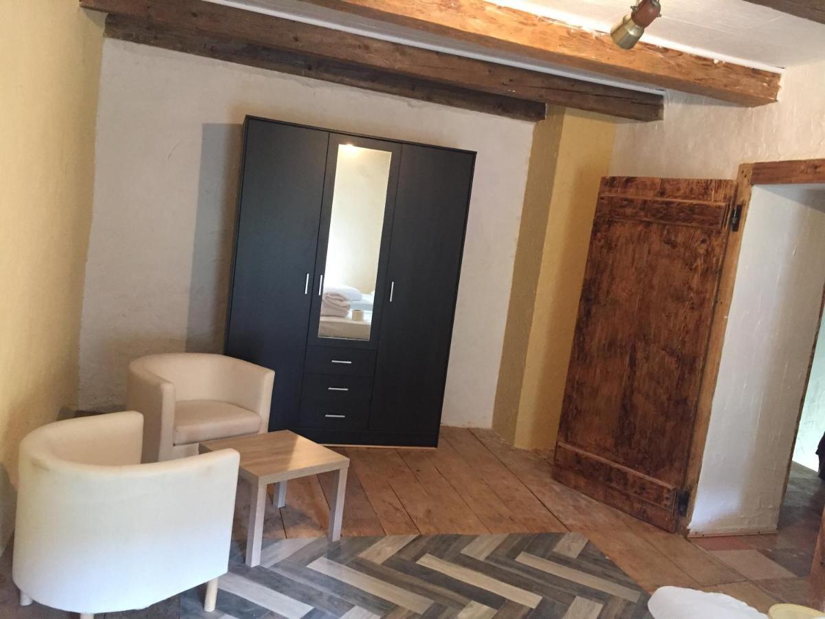 Gite Des Reculees Ladoye-sur-Seille Exterior photo